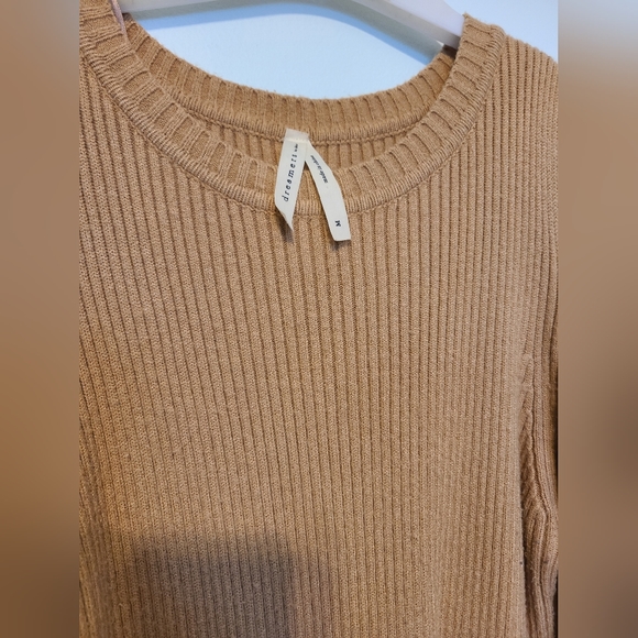 SOLD ⚡️Knit dress - Picture 3 of 3